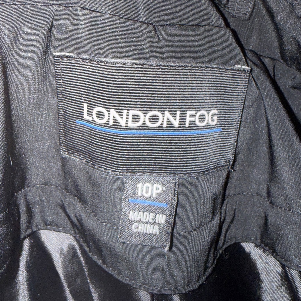 VTG London Fog Women's Black Lightweight Trench Coat - Picture 5 of 13